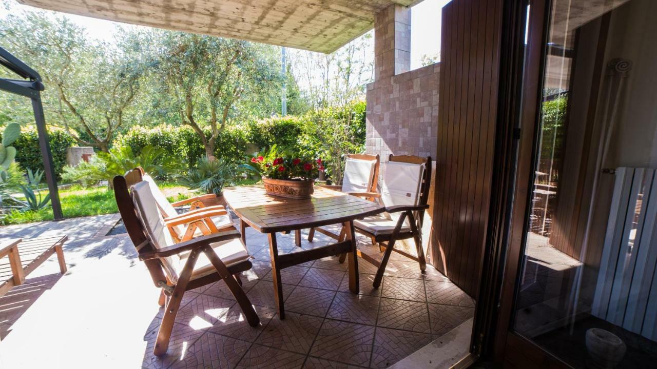 Villa Ivana Desenzano del Garda Exterior foto